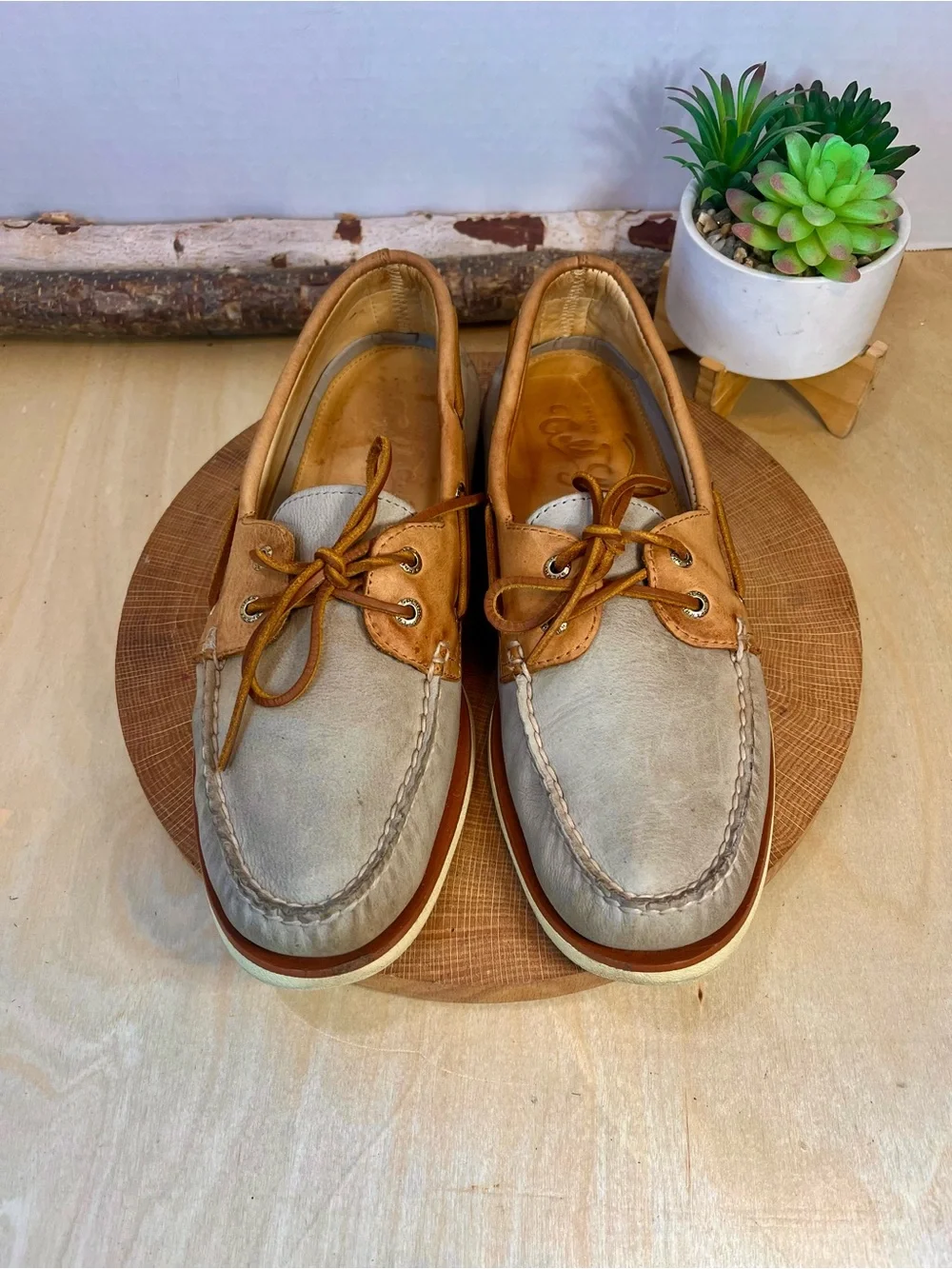 Sperry Gold Cup Boat Shoes 10.5M Tan Grey Nubuck Leather Authentic Original